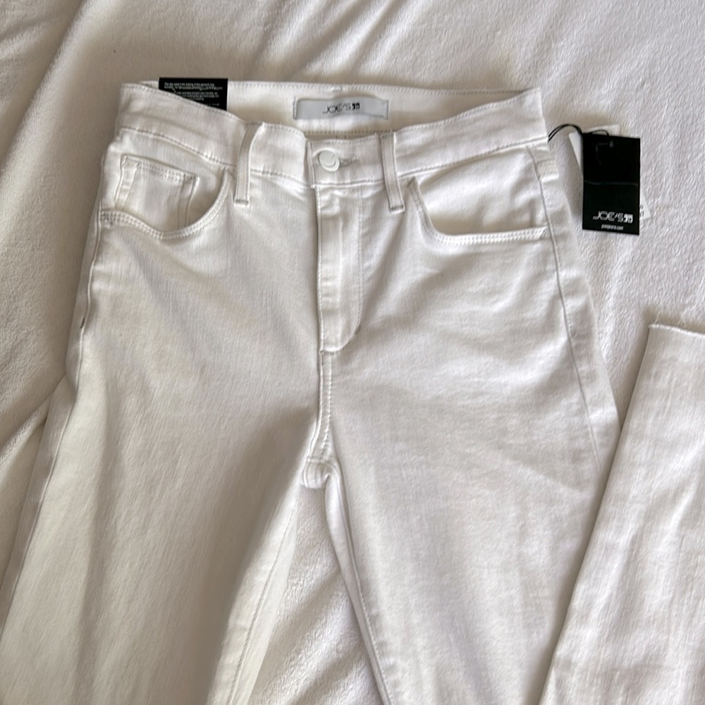 NWT Joe’s Jeans Flawless Size 25 White